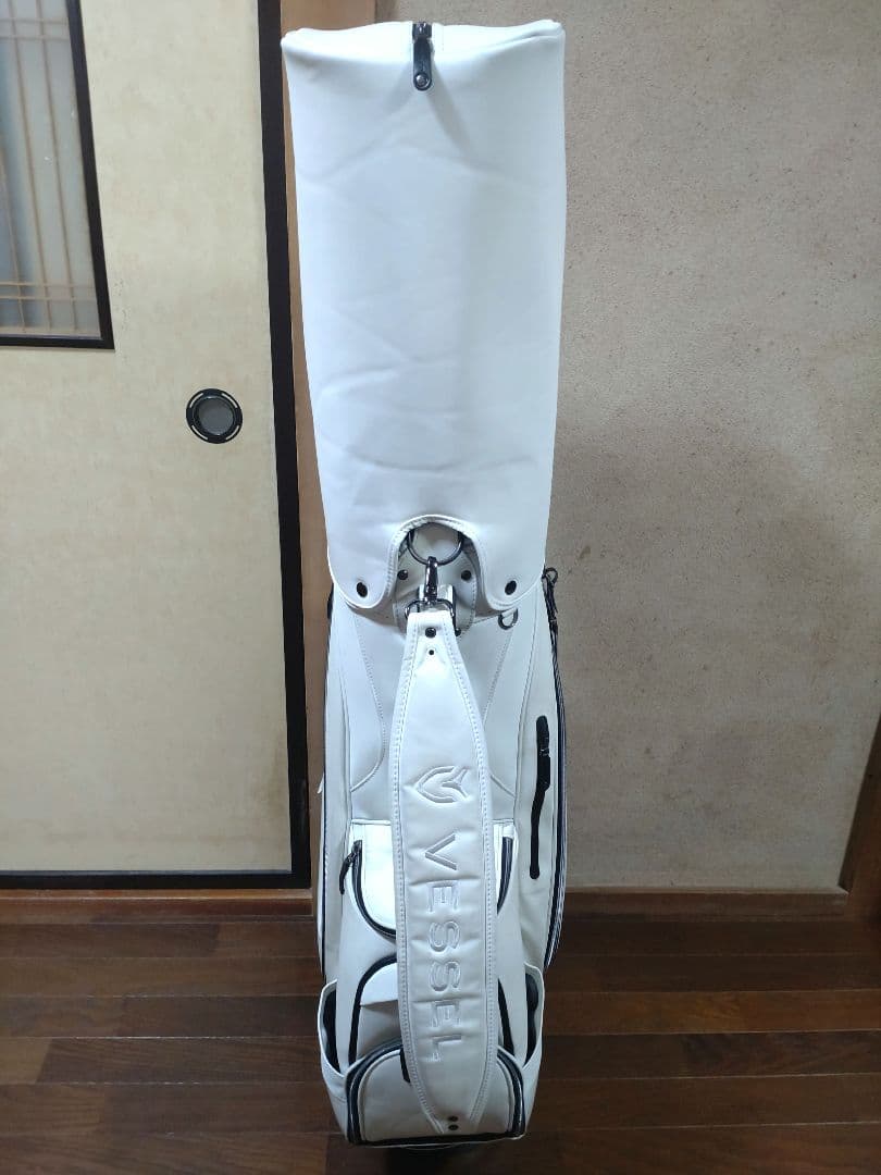 VESSEL（ベゼル）キャディバッグ ホワイト シリアルナンバー付き