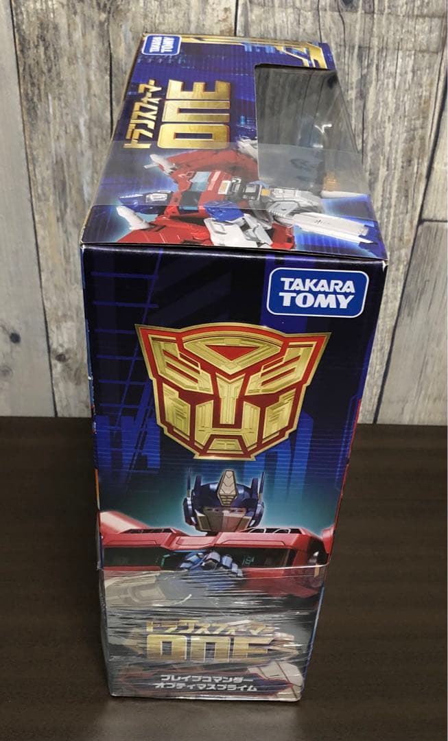 【新品 / 未開封品】ブレイブコマンダー オプティマスプライム おまけ付き