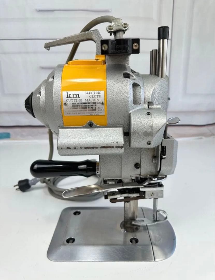 KM裁断機 ★布裁断★KS-EU★堅刃裁断機★纒め切り機械★カッティングマシーン