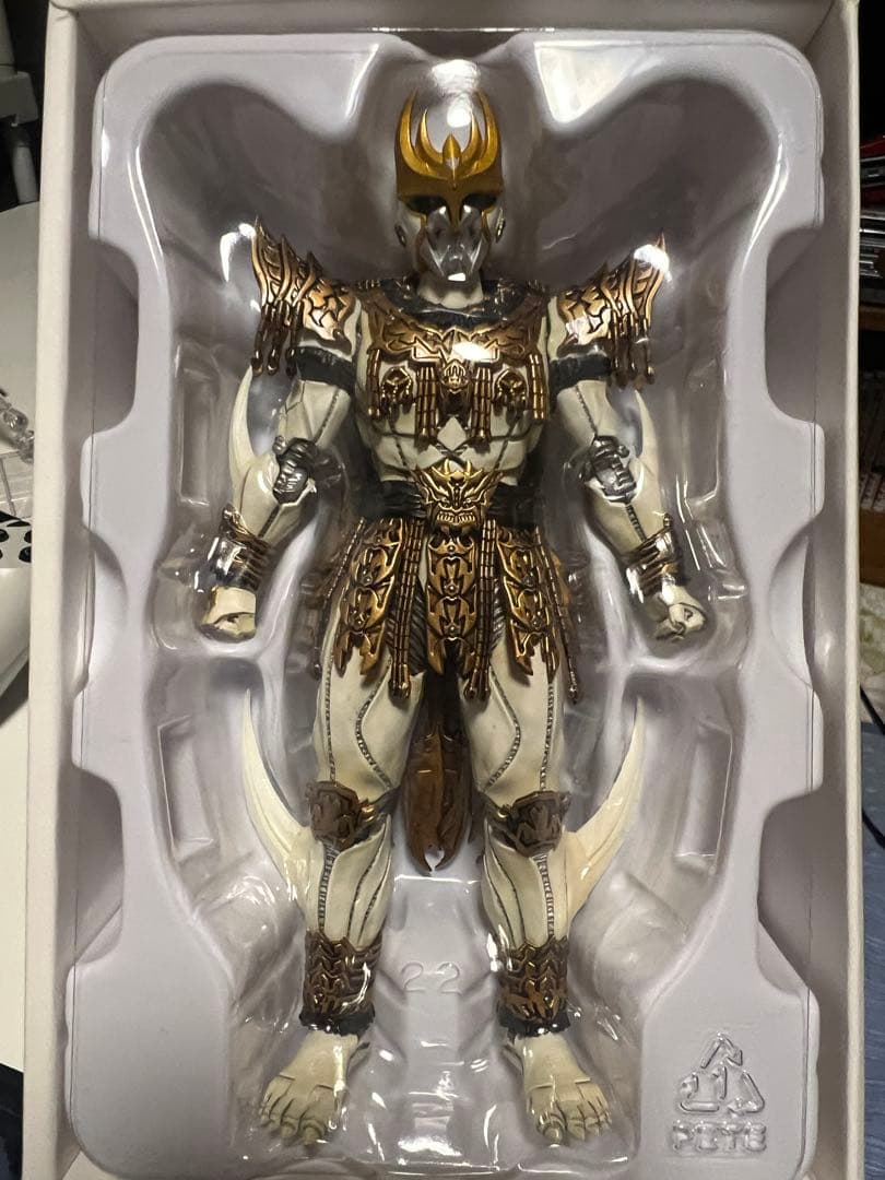 ン・ダグバ・ゼバ　(真骨彫製法) S.Hフィギュアーツ