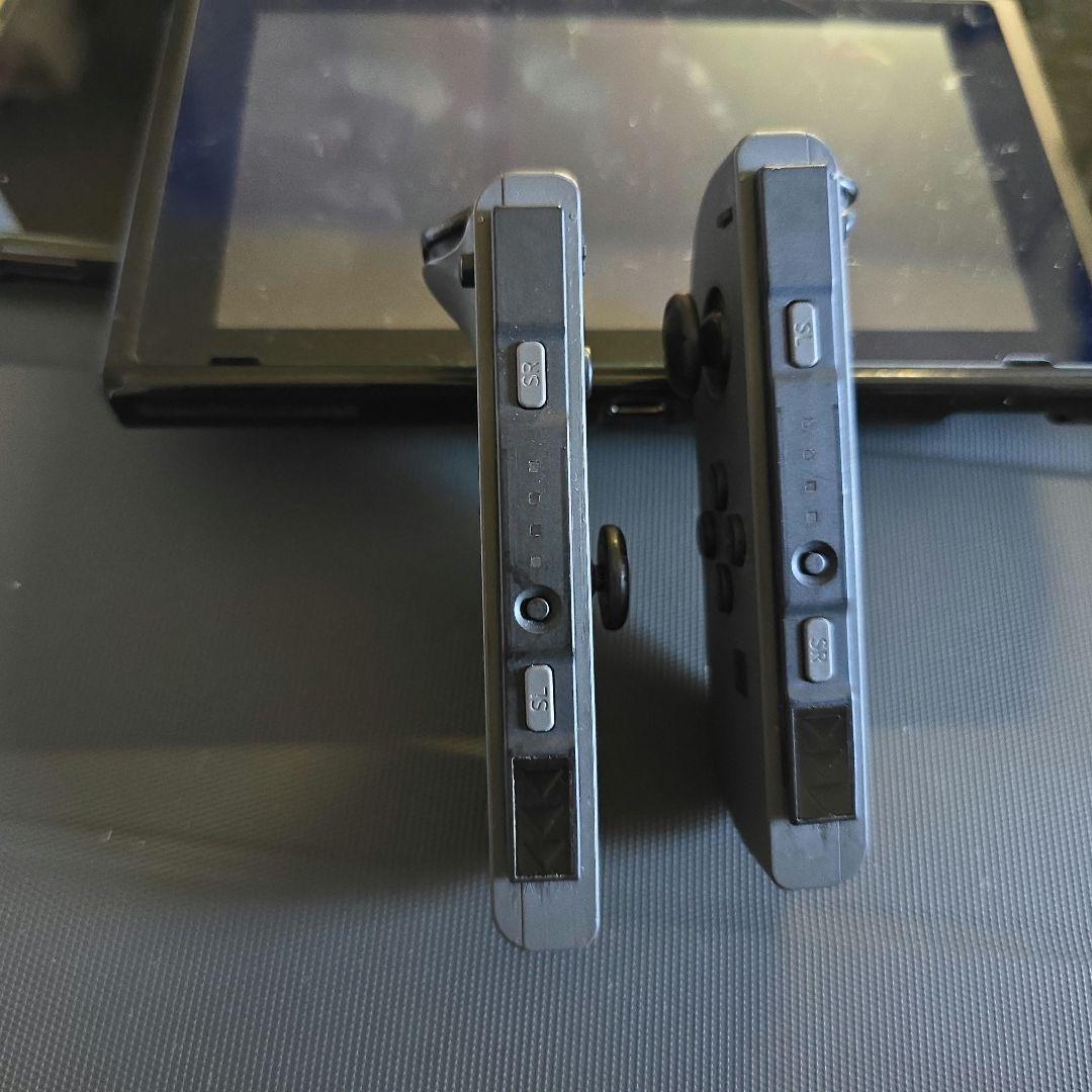 ジャンクNintendo Switch 本体ジョイコンセット