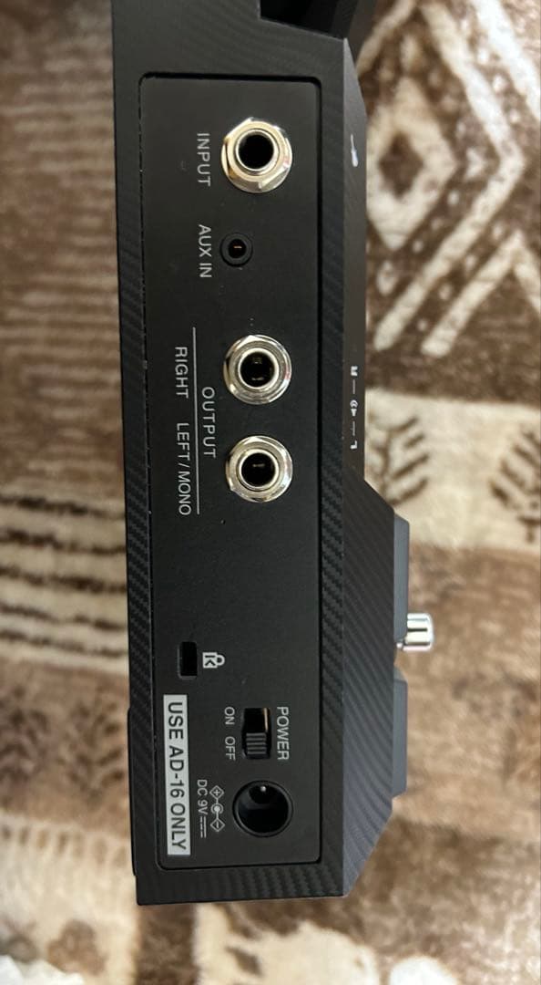 Zoom G2X Four ギターエフェクター