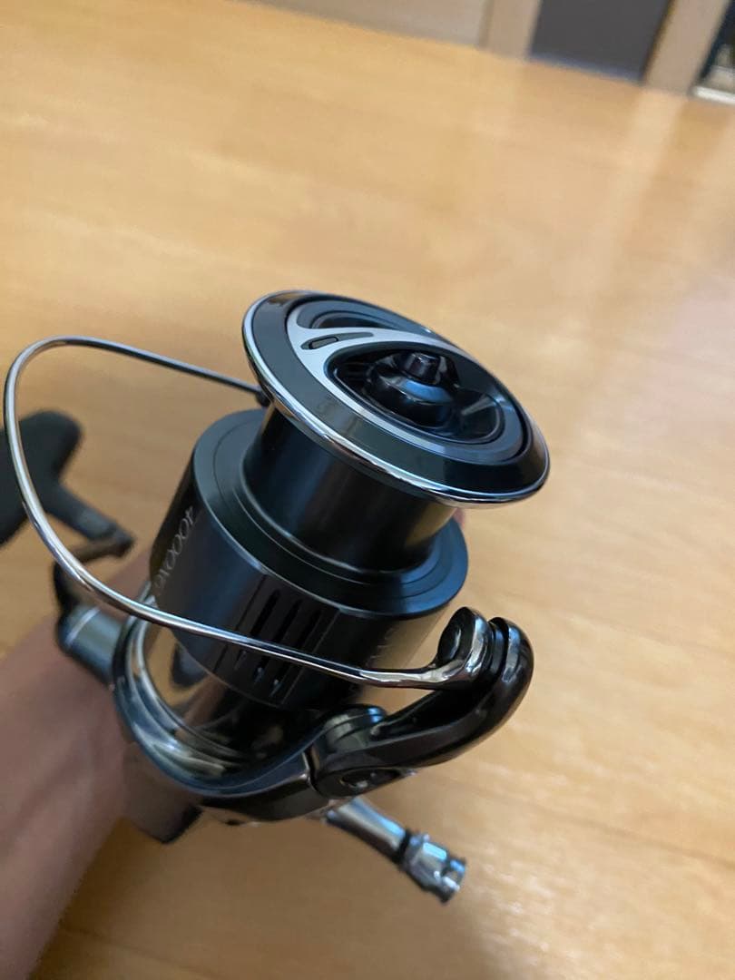 シマノ　22 ステラ　4000XG リールスタンド付き