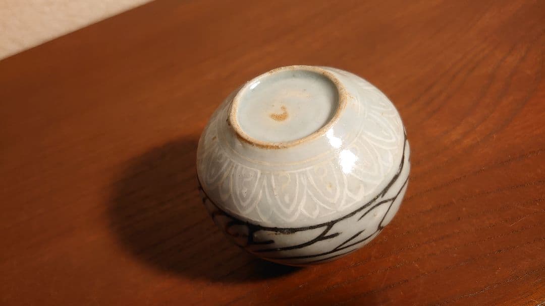 李朝　小壺　象嵌　白釉　古玩　京焼　アンティーク李朝　１客