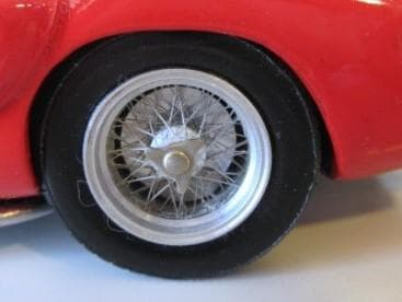 特価 Q-MODEL (1/24) フェラーリ 330TR