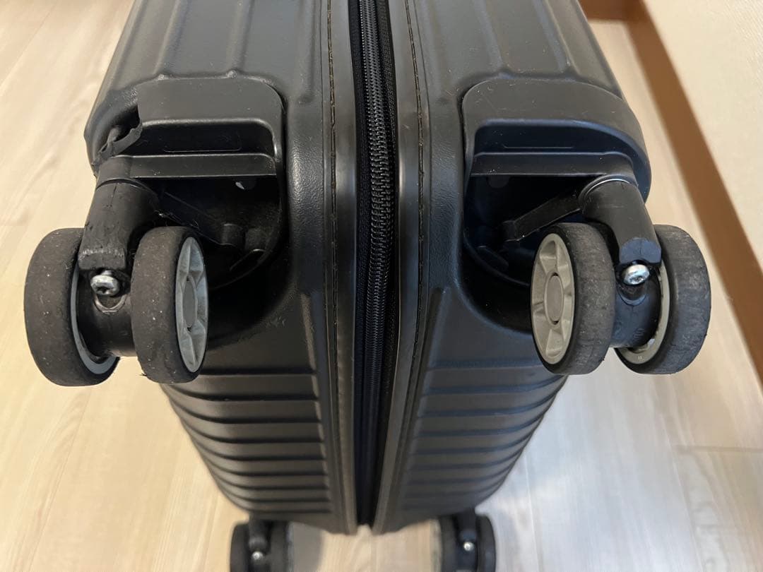 RIMOWA リモア サルサ ブラックマット 4輪 35ℓ 機内持ち込み