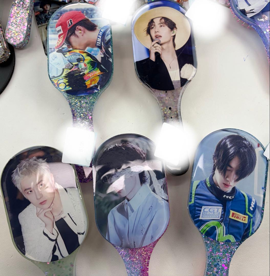 王一博 超大レジンエアークッション付きヘアブラシ　5点セット❣️確認用0113