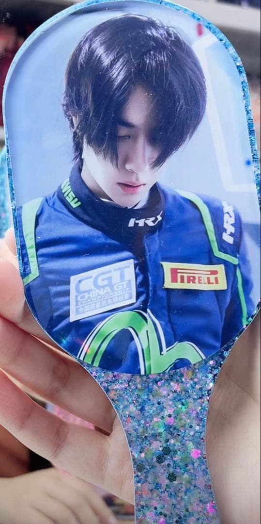 王一博 超大レジンエアークッション付きヘアブラシ　5点セット❣️確認用0113