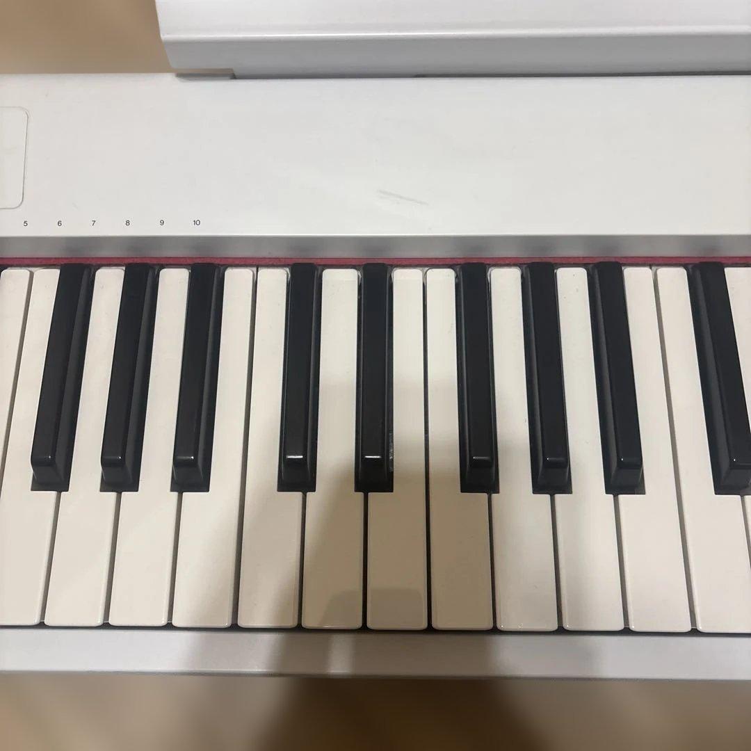 ヤマハ YAMAHA 電子キーボード piaggero ホワイト NP-32