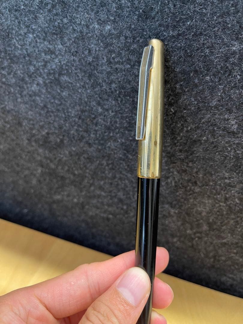 高級万年筆 金製ペン先 黒