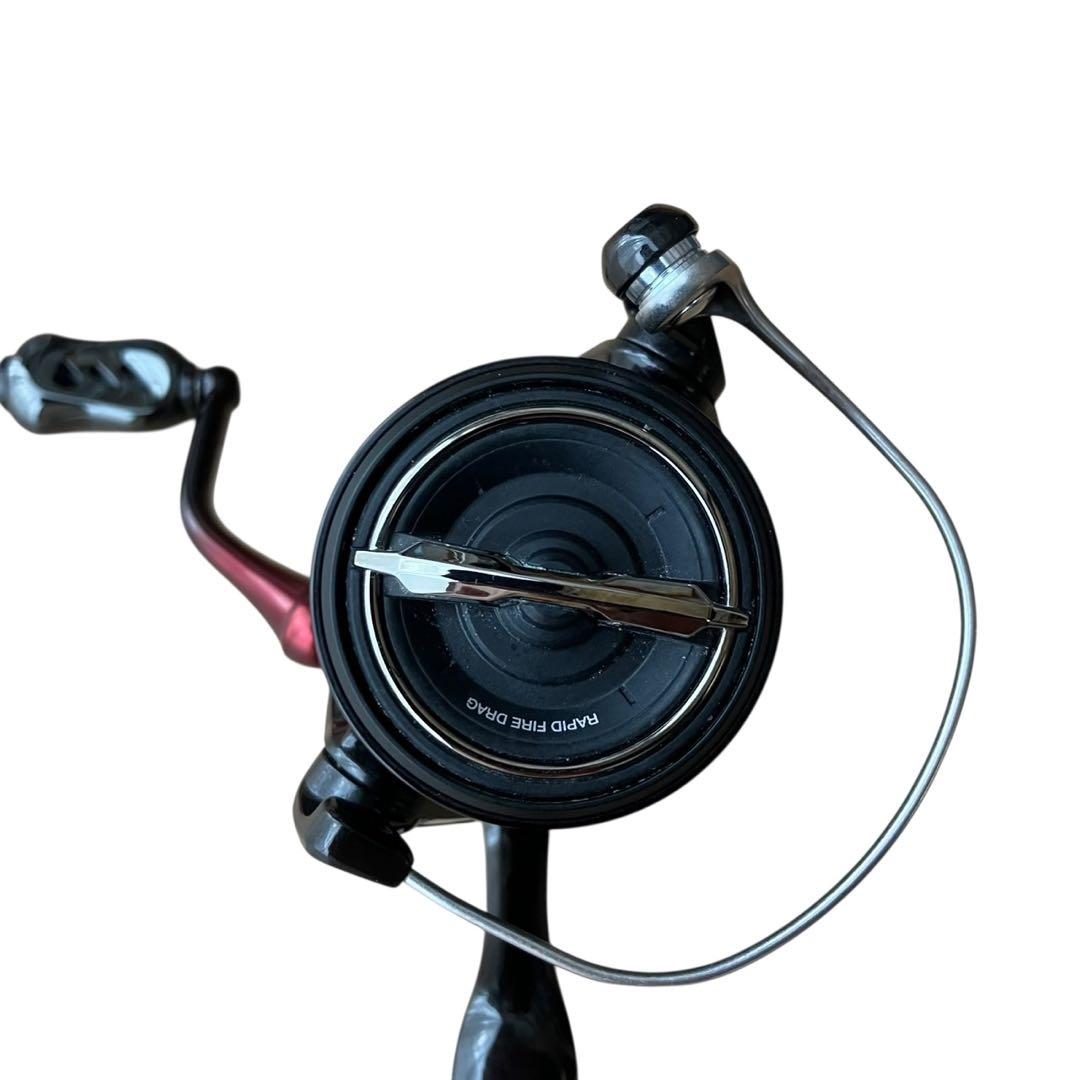 極美品 シマノ 22 セフィアBB C3000SHG スピニング ノブ交換済