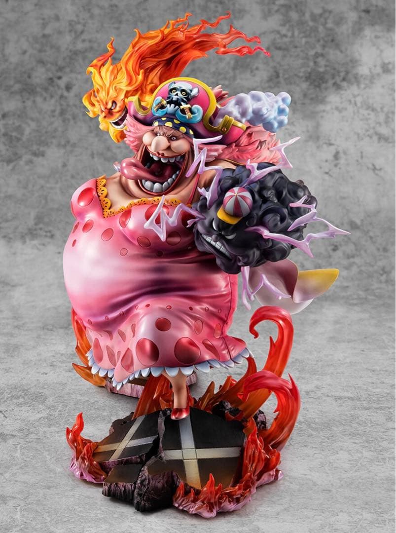 ワンピース　大海賊　ビッグ・マム　シャーロット・リンリン　フィギュア