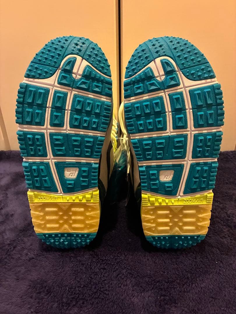 美品NIKE ズーム怪獣 スノーブーツ 25.5 BURTON MERRELL