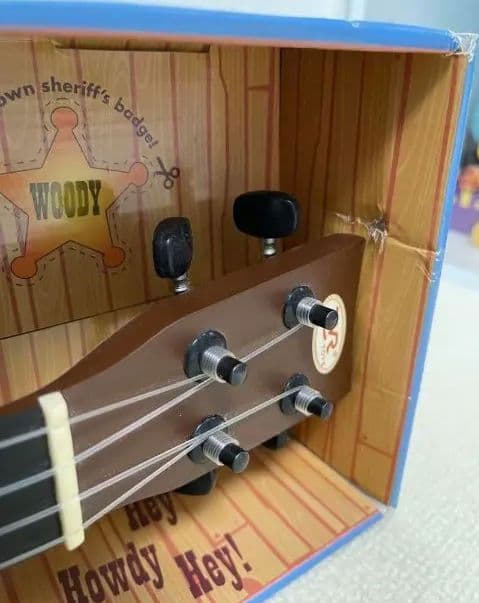 激レア　トイストーリー　ラウンドアップ　ギター