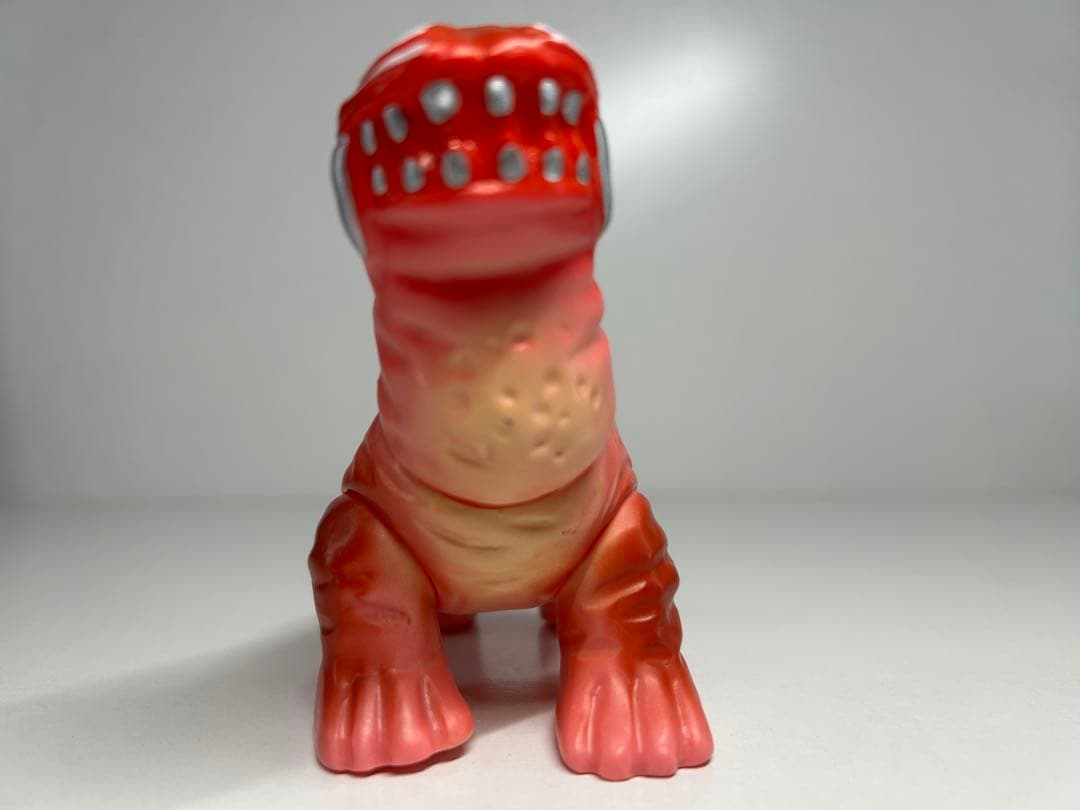 ぶたのはな トドラ　ソフビ ウルトラQ ウルトラマン　怪獣　ピンク