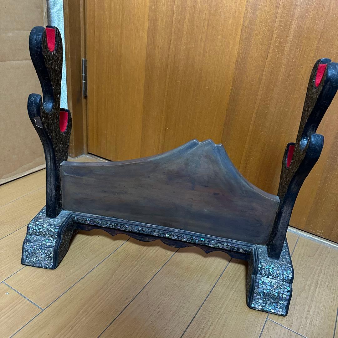 時代物 木製 螺鈿細工 富士山 刀掛け 3本掛 高さ約40.5cm 螺鈿細工