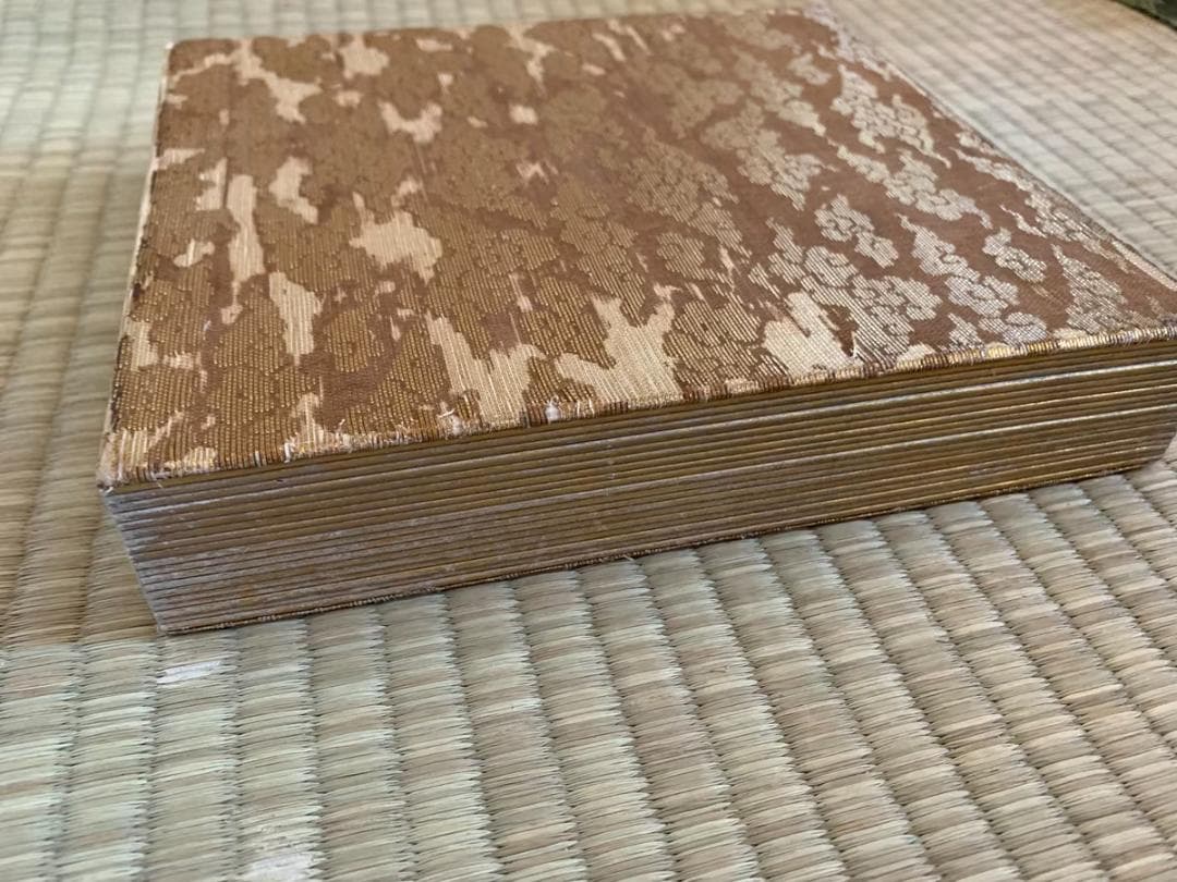 三十六歌仙 純金装飾 金襴表紙 和歌折帳 36面