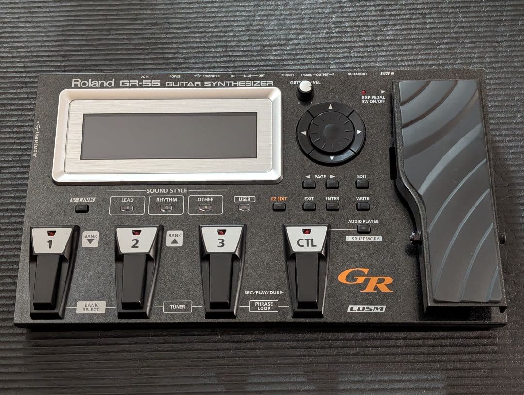 ROLAND GR-55 ギターシンセサイザー (ACアダプター付き)