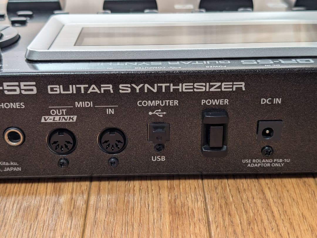 ROLAND GR-55 ギターシンセサイザー (ACアダプター付き)