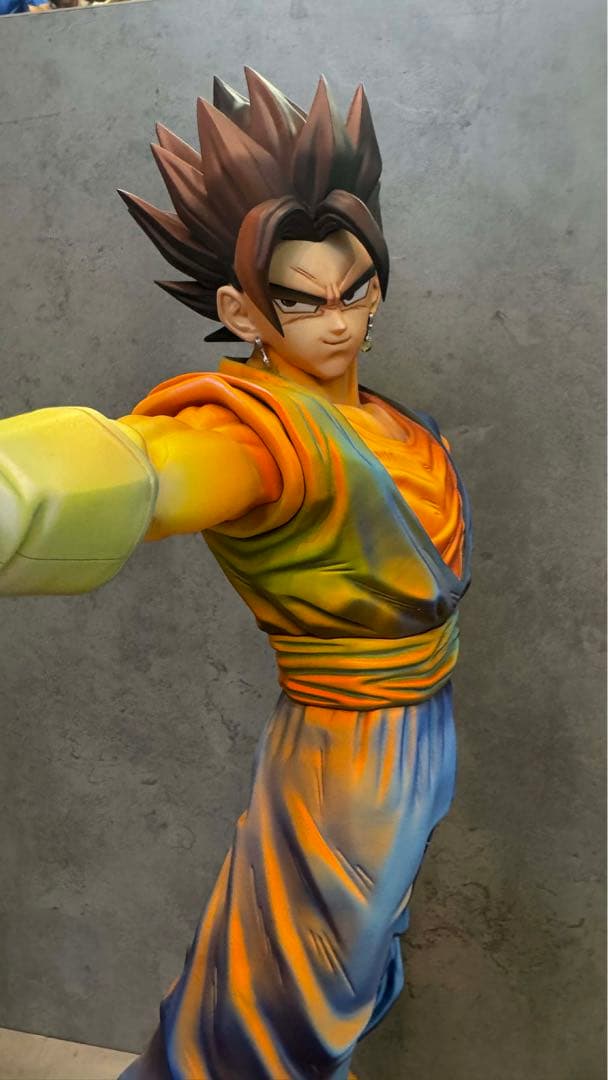 孫悟空 フィギュア 攻撃ポーズ 台座付き