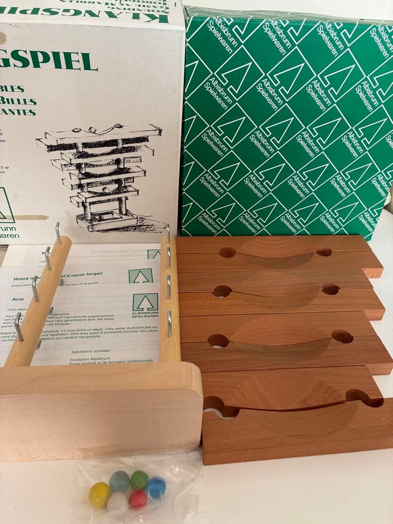 スイス　アルビスブラン　玉の塔