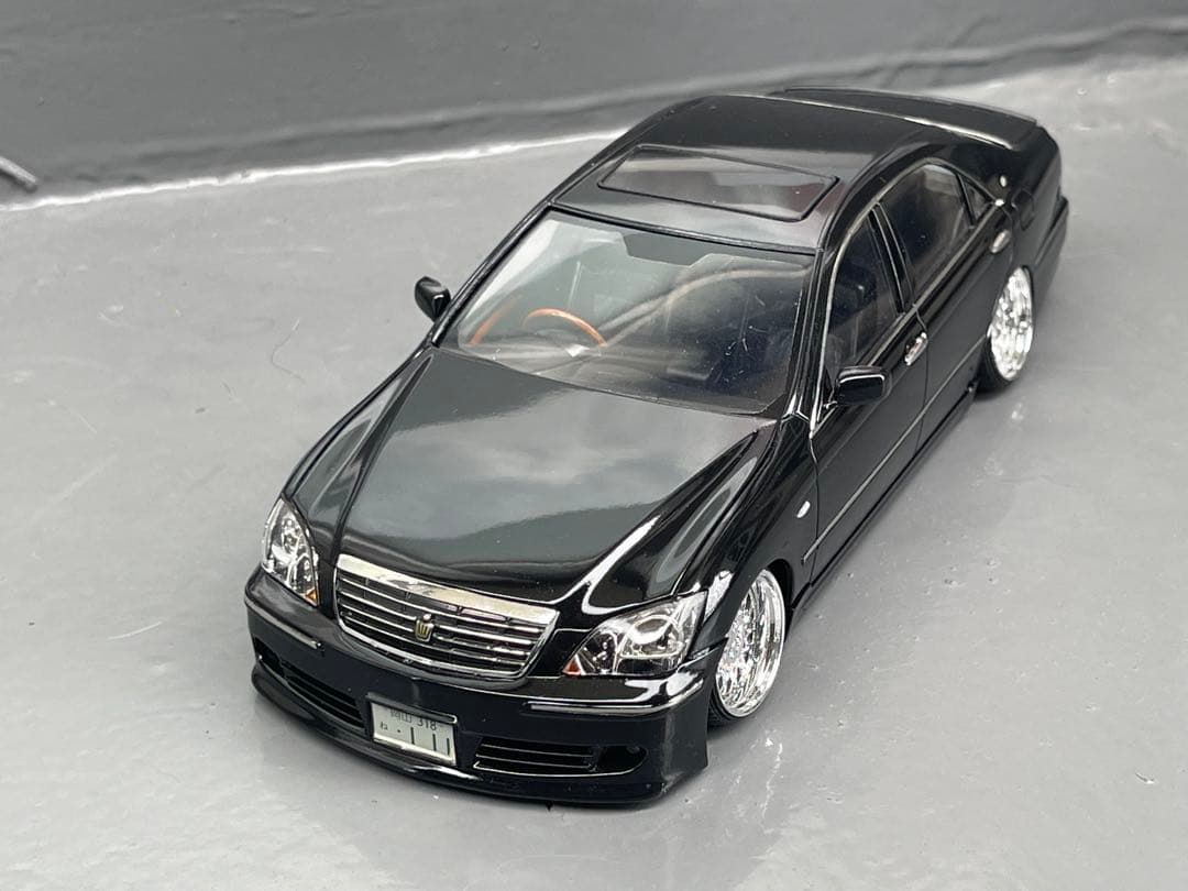 1/24 アオシマ製★18クラウン★完成品