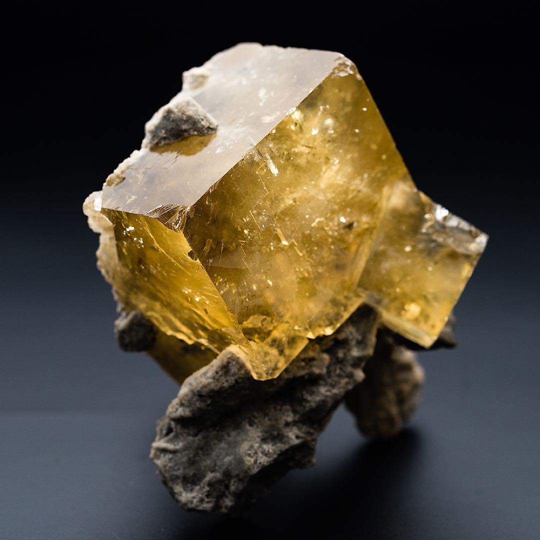 アメリカ フローライト 1651 天然石 原石 鉱物標本 鉱石 蛍石