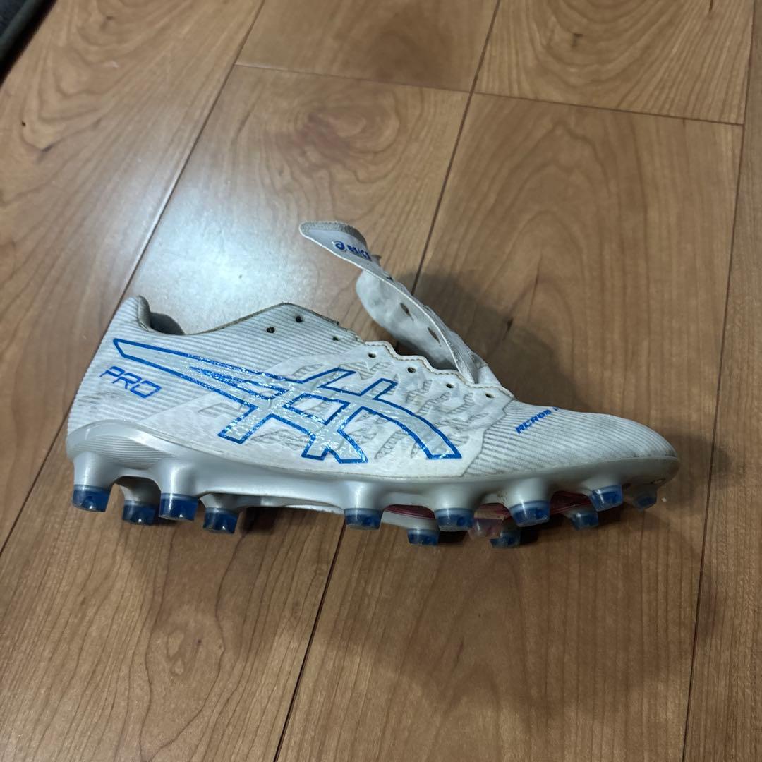 ASICS ACROS PROサッカーシューズ ホワイト/ブルー　24.5センチ