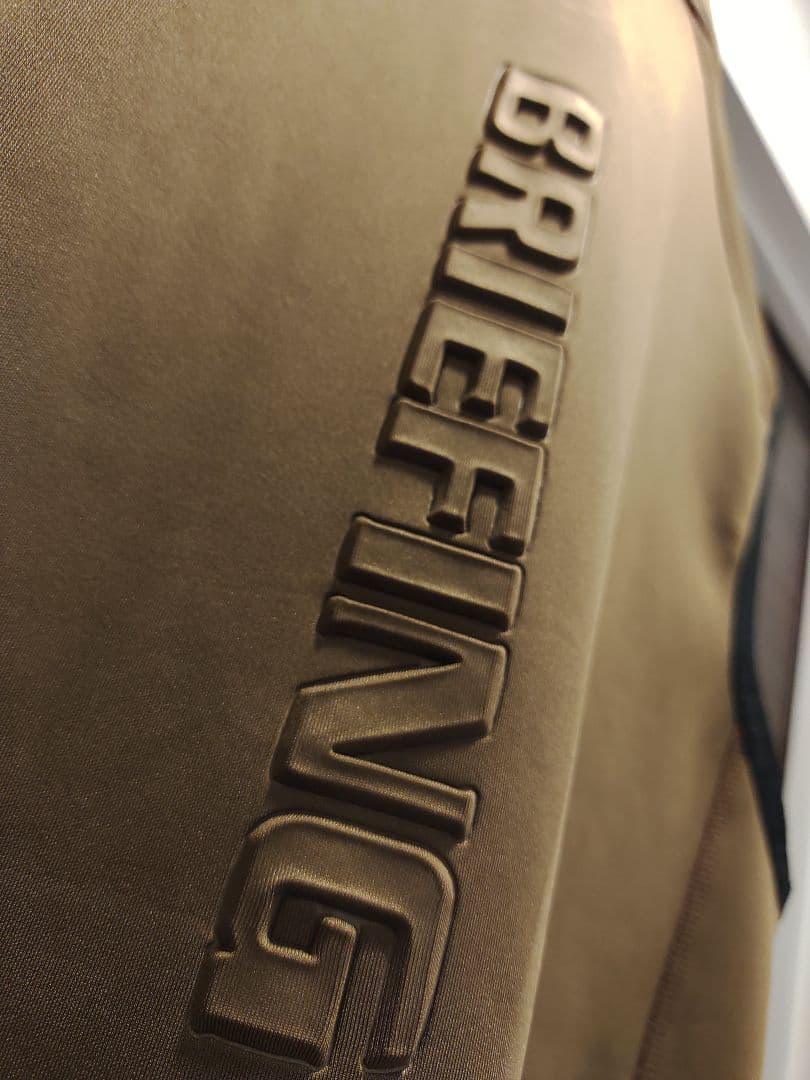BRIEFING GOLF ブリーフィング　ジップベスト 3Dロゴ 極美品
