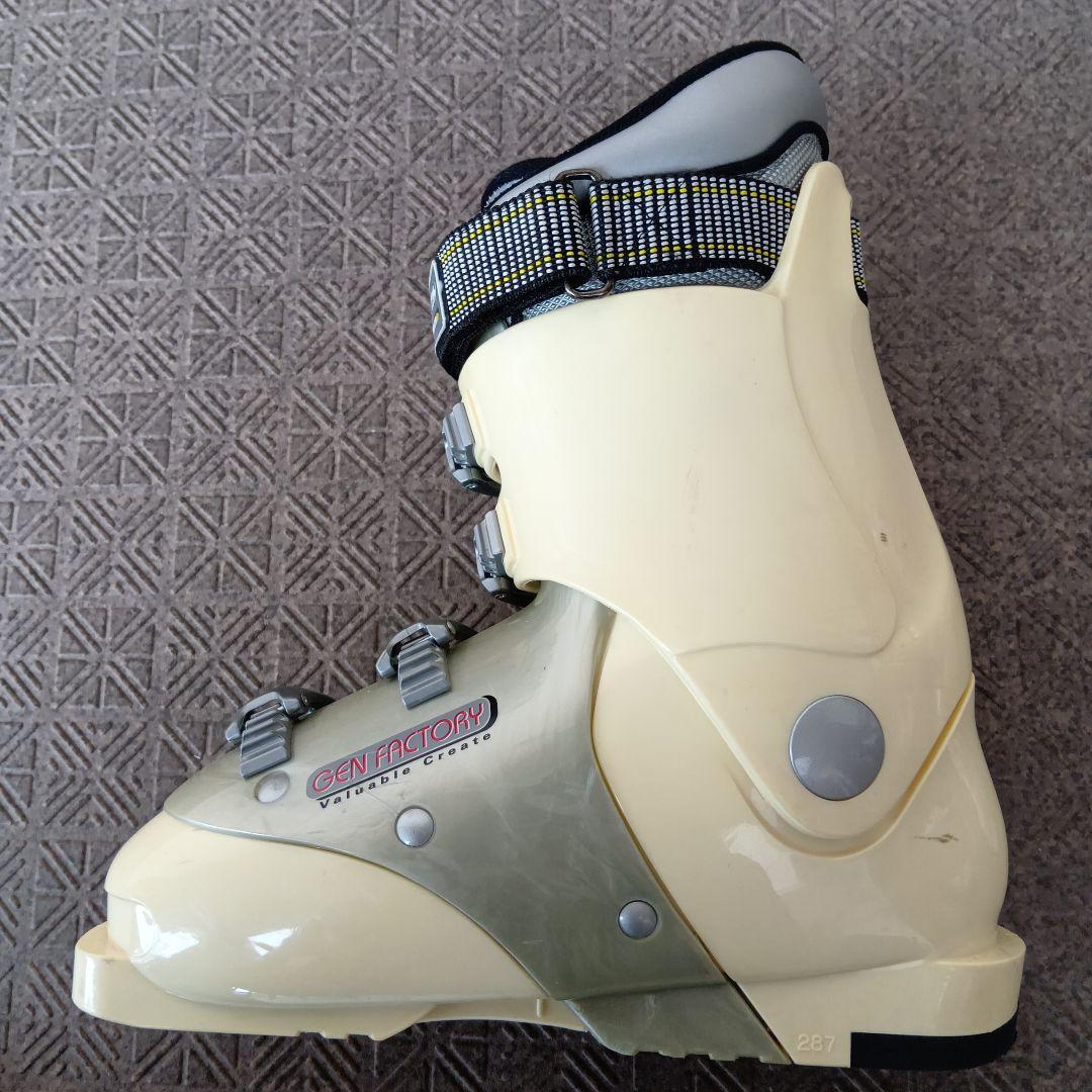 ショートスキー板とブーツセット