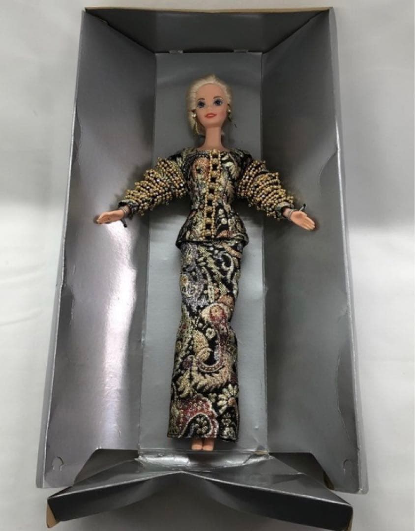 バービー人形ChristianDior LimitedEdition（おまけ付）