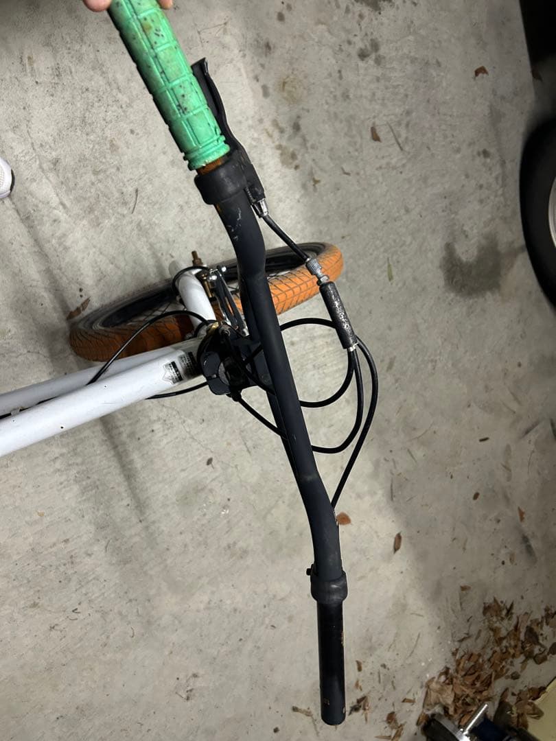 BMXバイク ホワイト 20インチ.送料込み