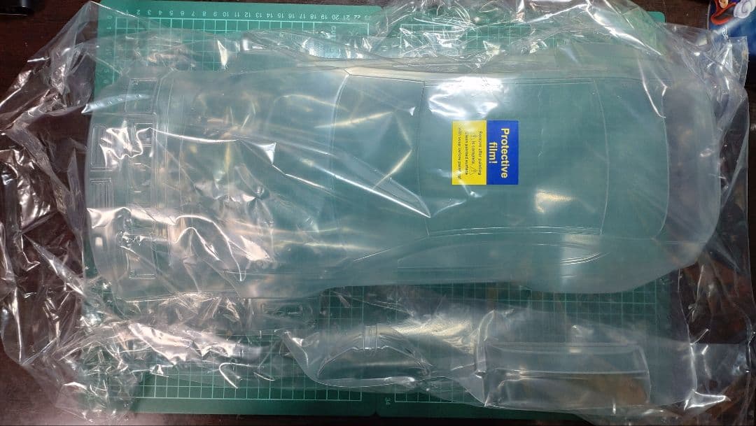 新品 無塗装  M2 G87 APLASTICS ラジドリ ボディ