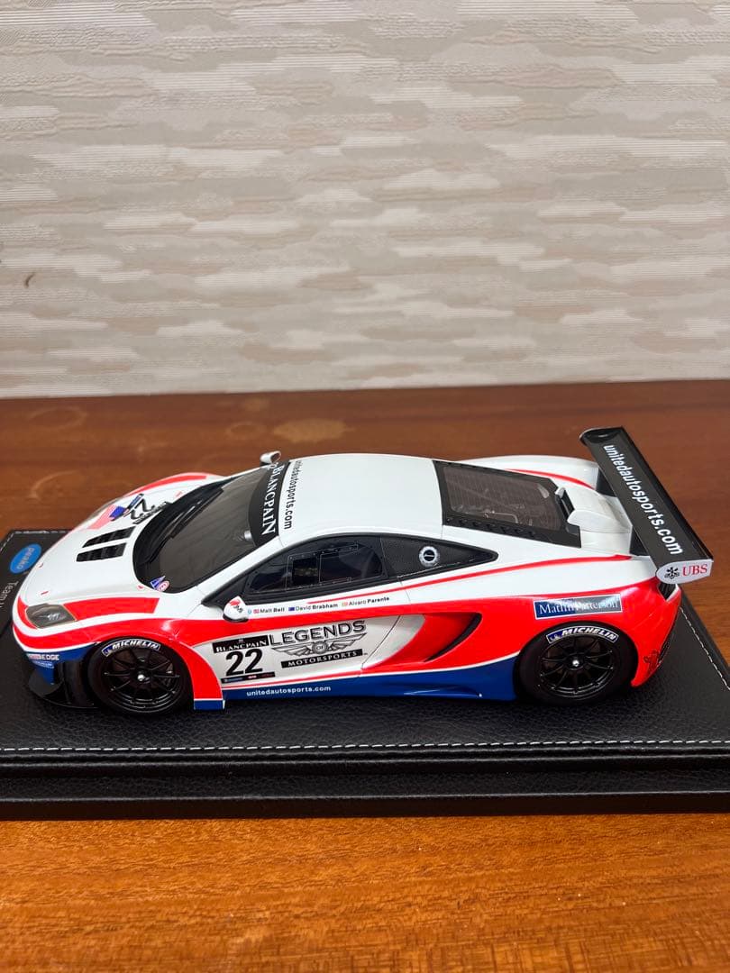 ミニカー1/18 Peako McLaren MP4-12C No.42