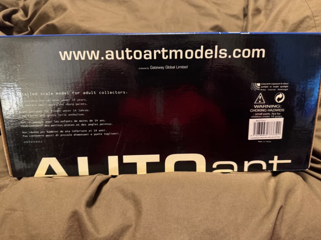 オートアート1/18 日産 スカイライン R34 GTR VスペックIIブラック