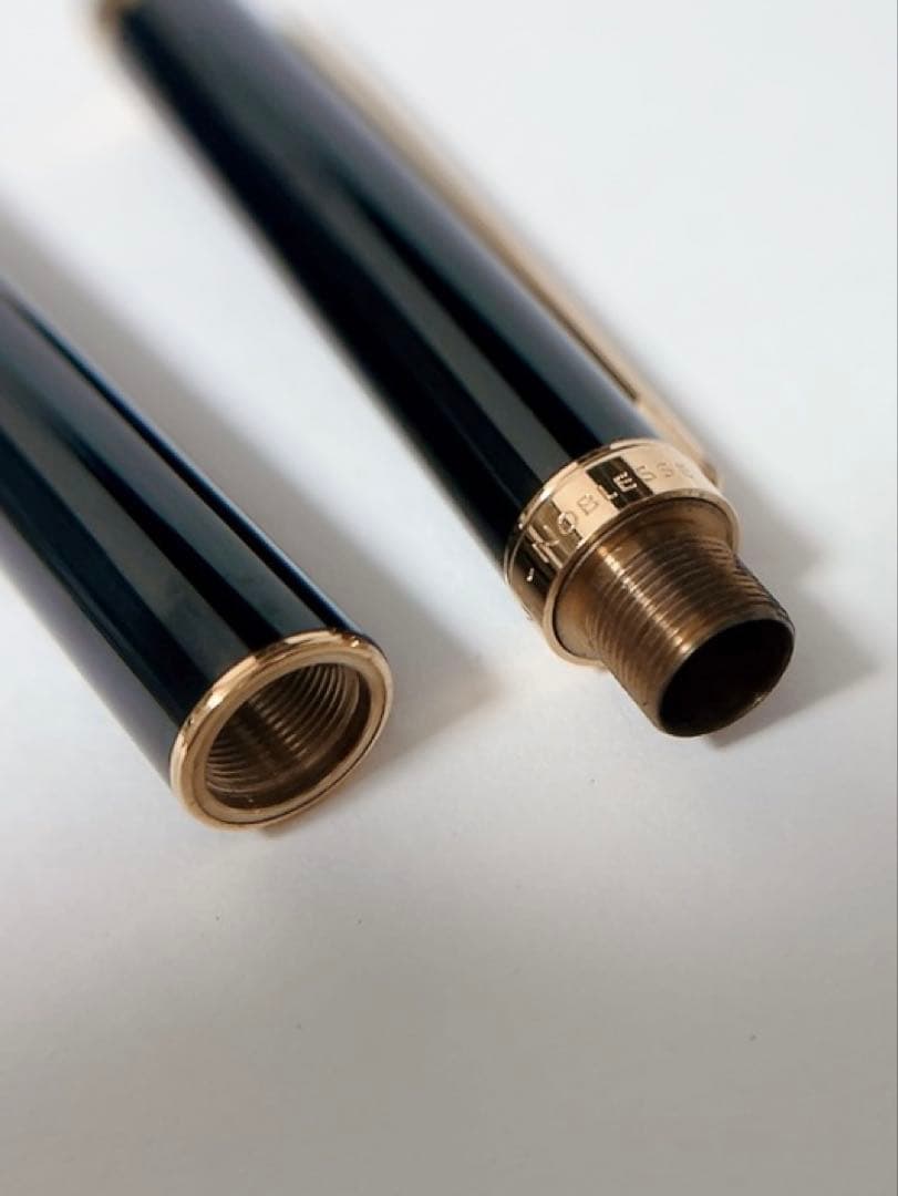 モンブラン　MONTBLANC ボールペン ノブレスオブリージュ　ツイスト式