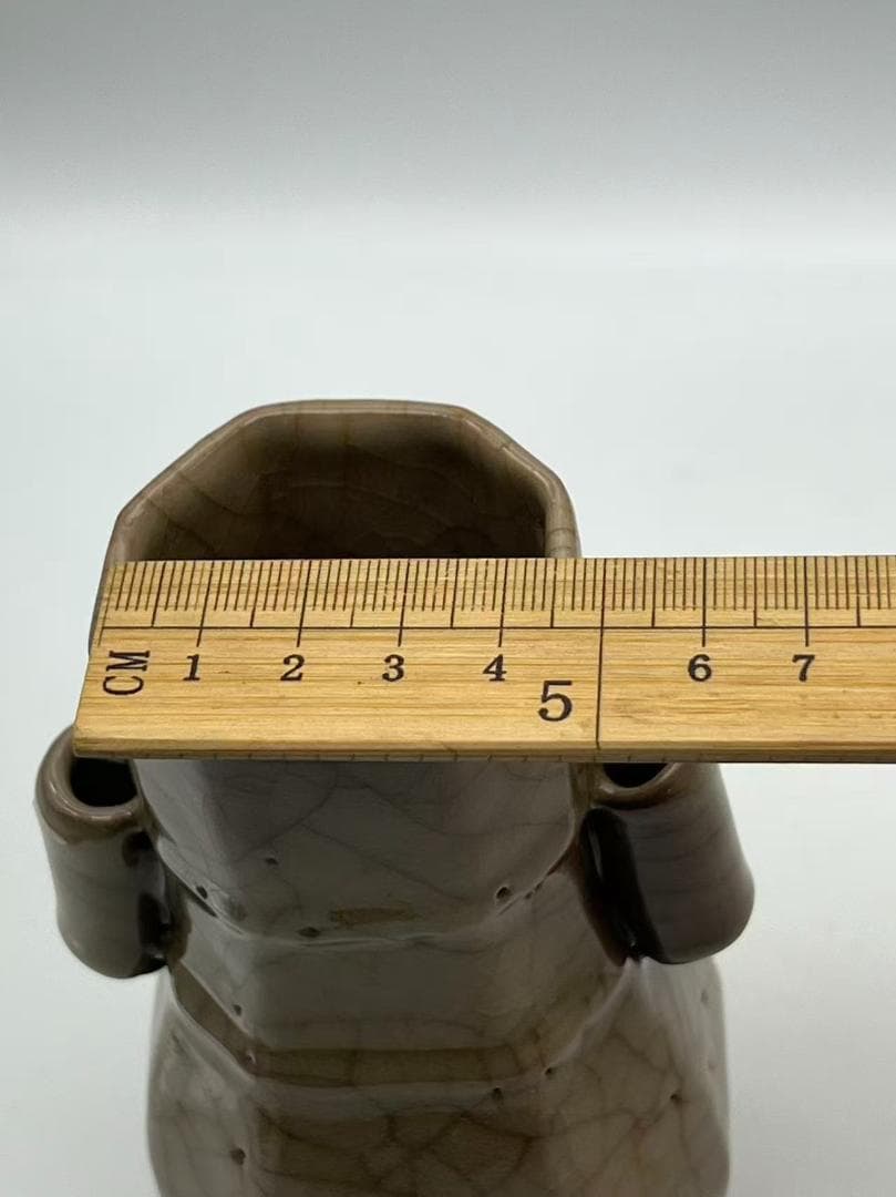 南宋時代 青磁 南宋官窯 米色青磁瓶 貫耳瓶 【旧家蔵出し】希少貴重(A-86)