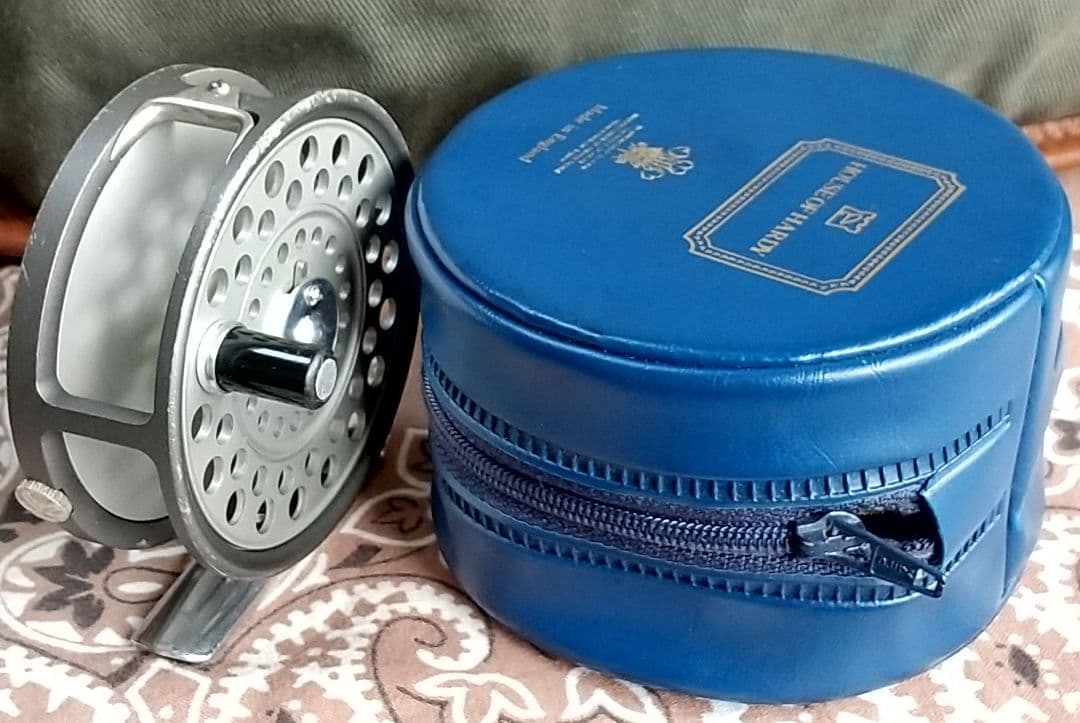 「HARDY 」 \" the featherweight \"　 FLYREEL