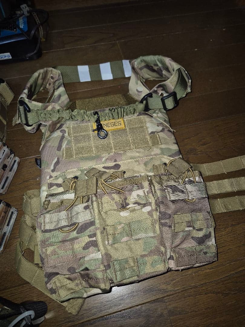 サバゲ　まとめ売り　東京マルイガスガン二丁　その他