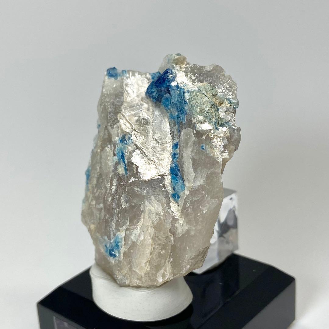 ユークレース　マイカ　ジンバブエ産　鉱物標本　原石鉱石　天然石　ストーン