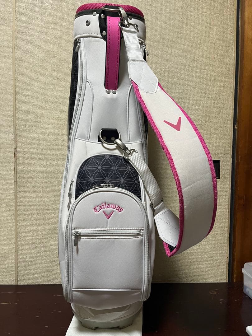 キャロウェイ ソレイユ レディース用 キャディバッグ ホワイト×ピンク