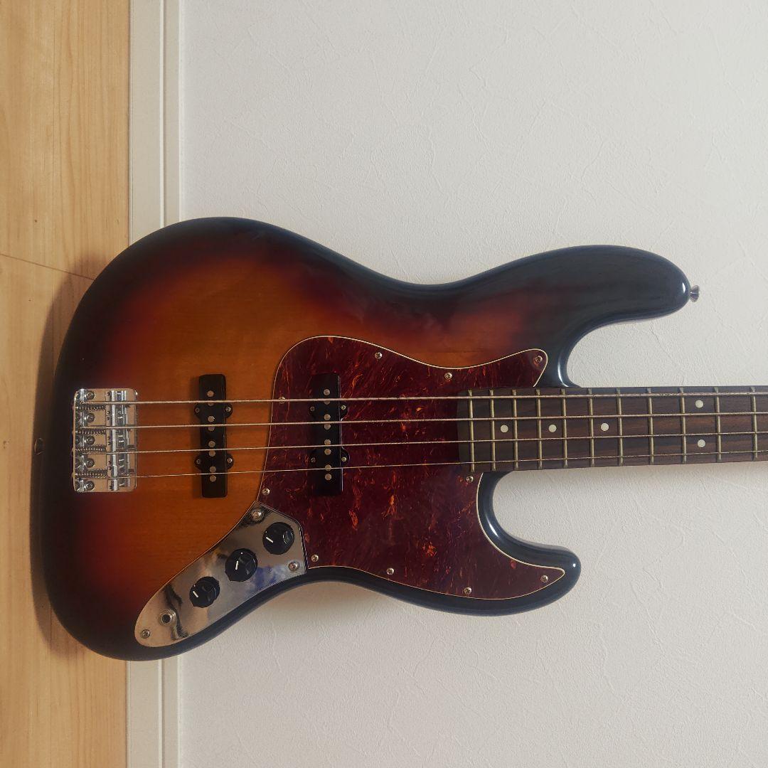 エレキベース サンバースト 4弦