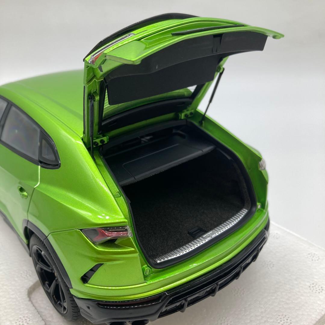 【美品】AUTOart Lamborghini Urus 1/18