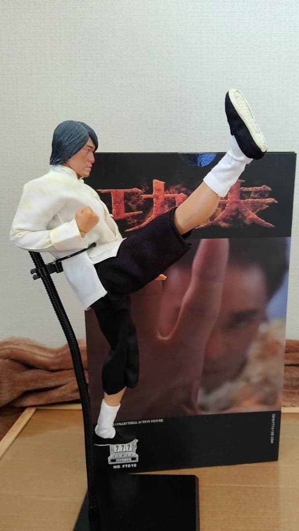 映画[カンフーハッスル(チャウ•シンチー)]1/6サイズアクションフィギュア!!