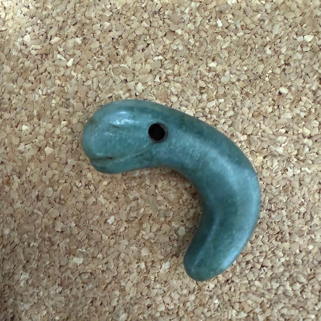 縄文、弥生、古墳時代 、須恵器 、翡翠、丁字頭硬玉勾玉 T