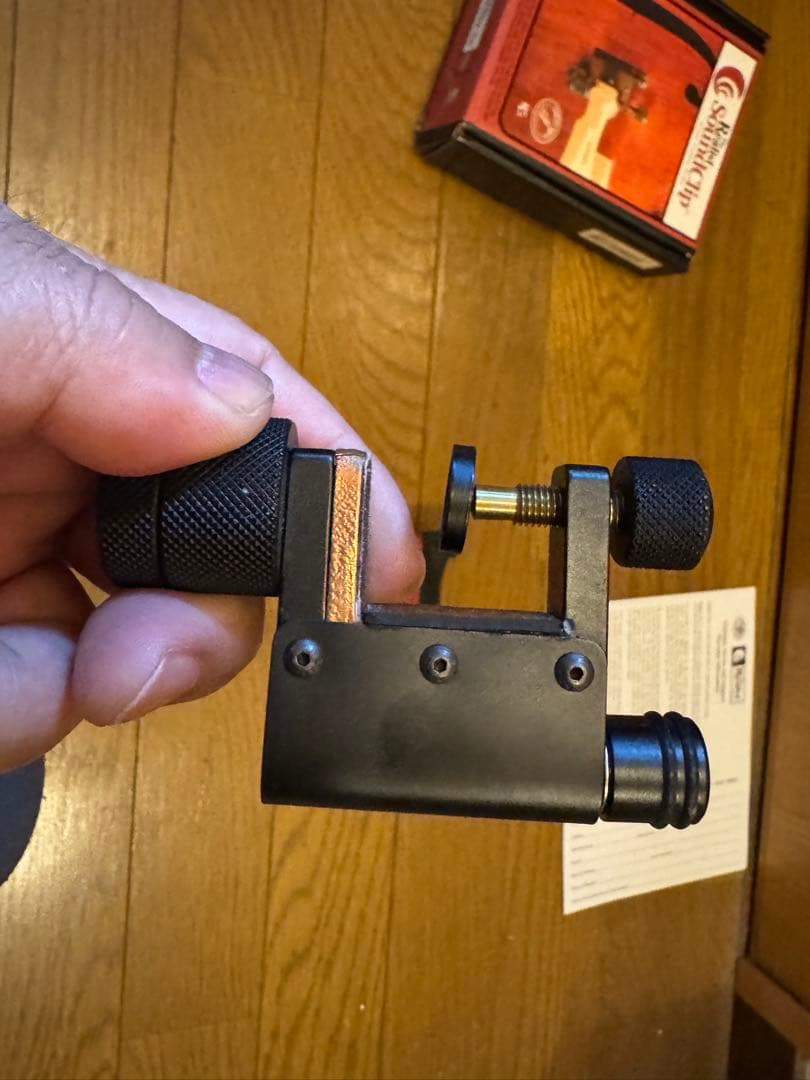 Realist SoundClip アコースティックトランスデューサー