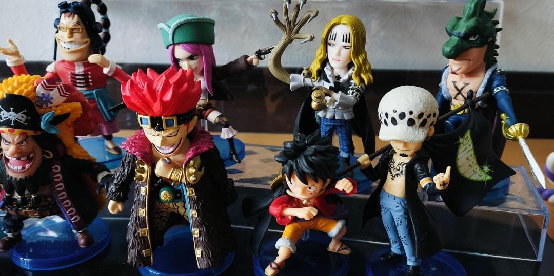 ワンピース　ワールドコレクタブルフィギュア20体　おまけつき