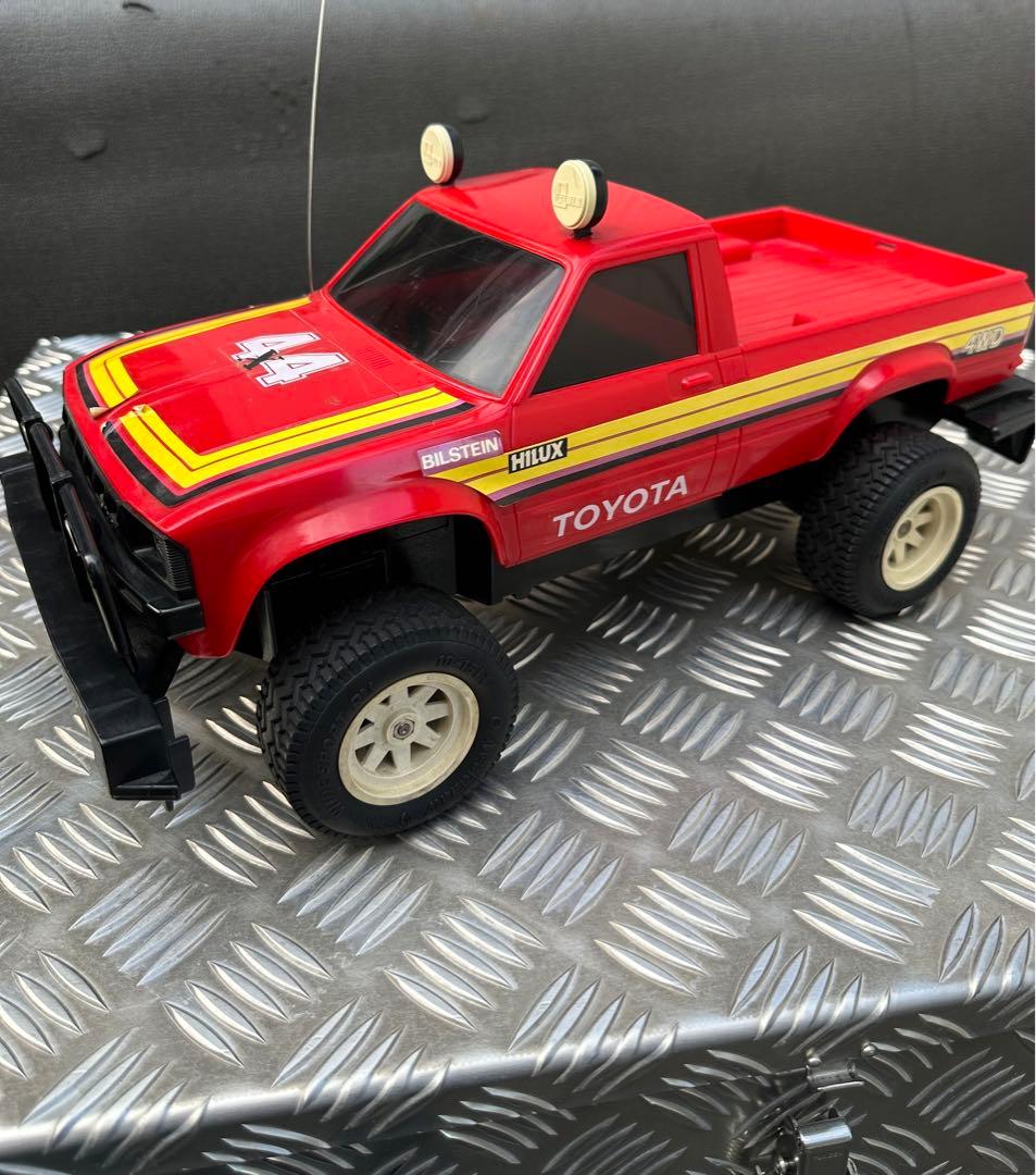 TOYOTA ハイラックス　4WD ラジコン　NIKKO 1/10