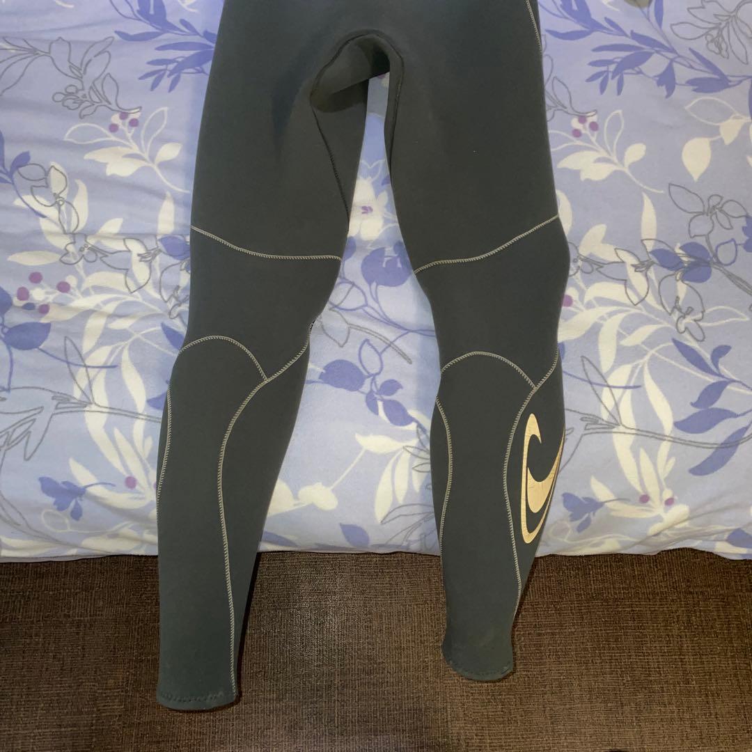 O'NEILL☆3㎜フルスーツ☆サイコノージップ☆美品中古☆