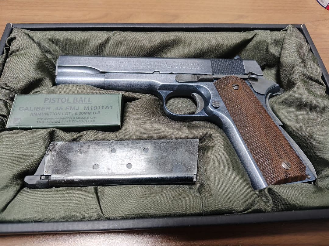 東京マルイ コルトガバメント M1911A1塗装ガスハンドガン(18歳以上)